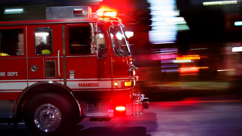 Crews battle structure fire in Victoria neighborhood, city officials say — WCCO / CBS Minnesota, Eagan Community news