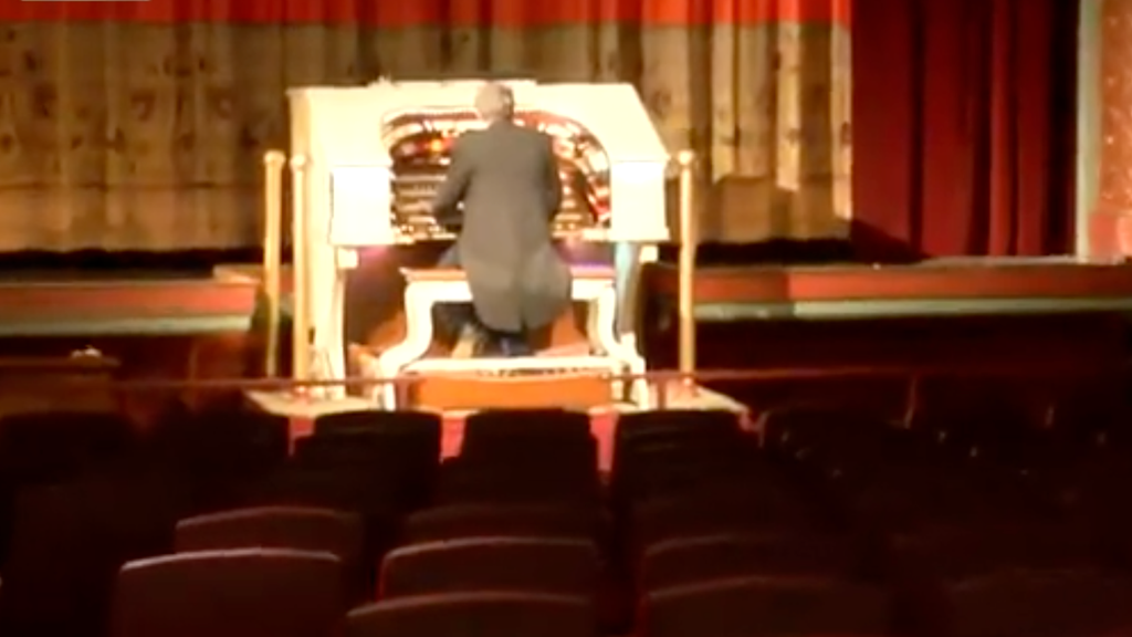 The Heights Theater fell into disrepair in the late 1990s. Now it's turning 100. — WCCO / CBS Minnesota, Eagan Arts news