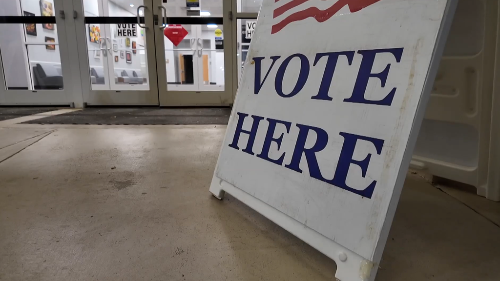 More than 200K Minnesotans have cast their ballots in midterm election — WCCO / CBS Minnesota, Eagan Community news