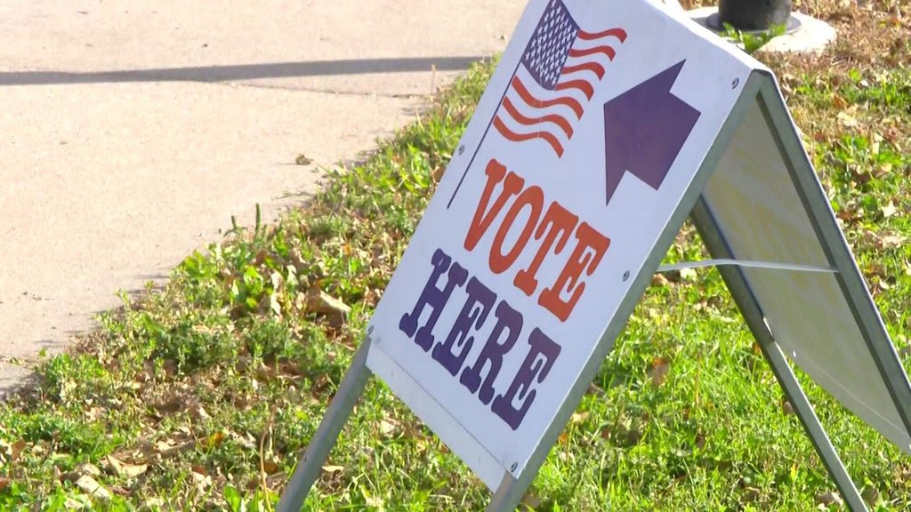 Minneapolis opens 12 pop-up early voting sites across the city ahead of Nov. 3 election — WCCO / CBS Minnesota, Eagan Arts news