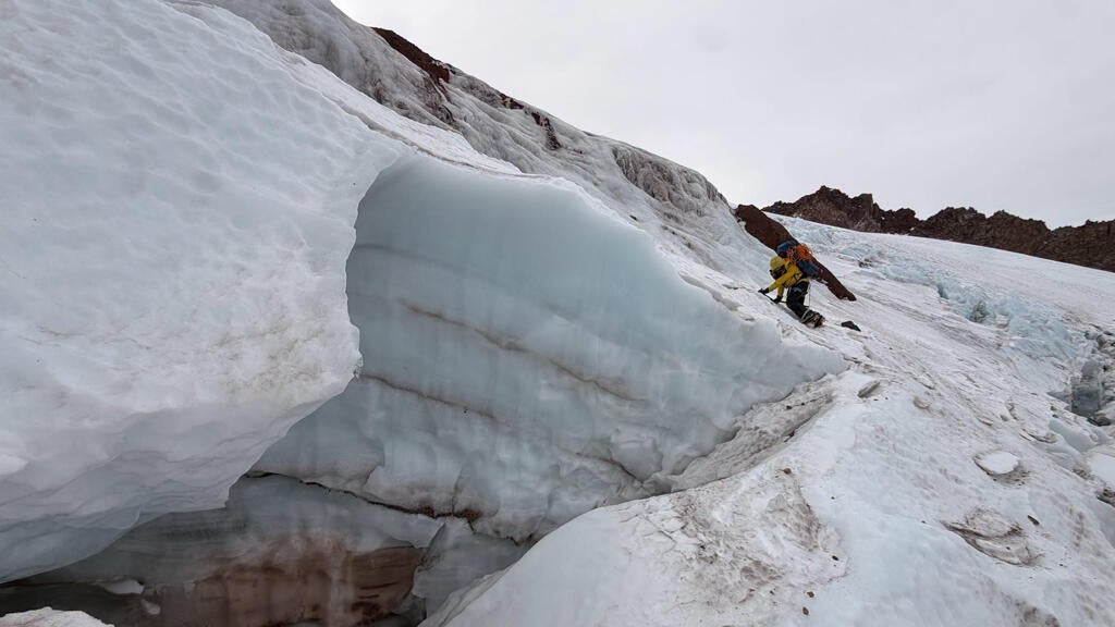 Florida man injured climbing California's Mount Shasta rescued after 2 nights in freezing temps — CBS Bay Area (KPIX), Eagan Health news