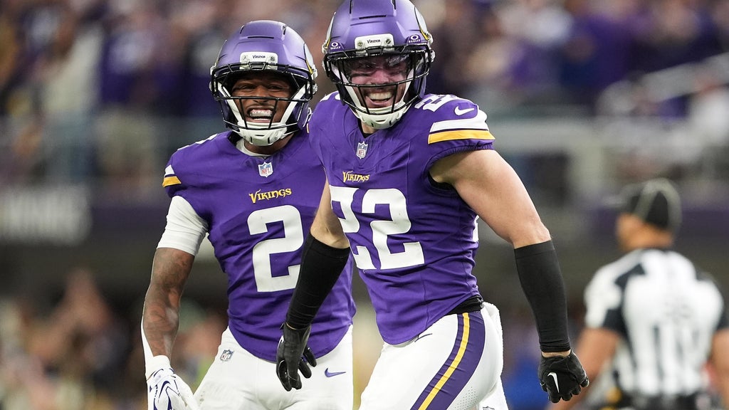 Vikings defense clamps down on Daniel Jones and the Colts for a 16-10 victory to stay undefeated — WCCO / CBS Minnesota, Eagan Arts news