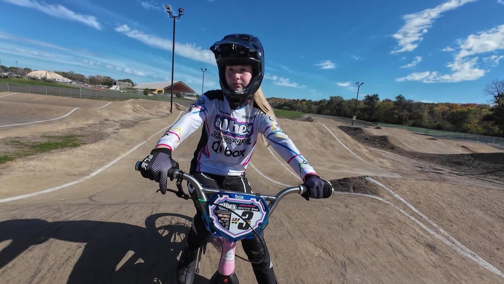 Woodbury BMX world champion continues to outpace competition at 14 — WCCO / CBS Minnesota, Eagan Schools news
