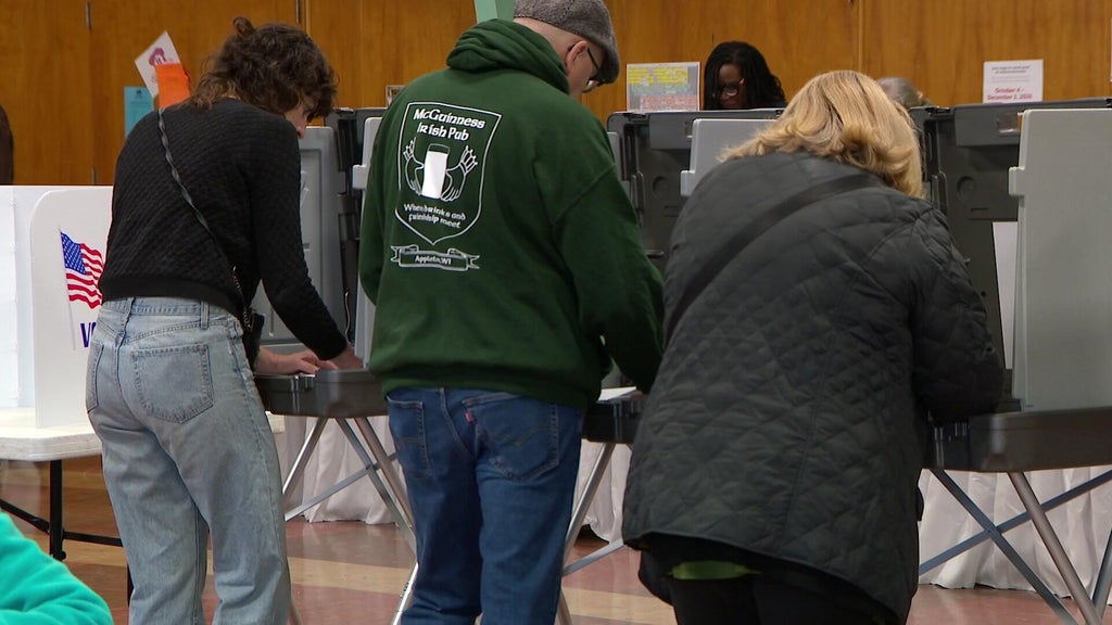 Minneapolis seeing "very high" early voter turnout ahead of next week's midterms — Eagan Community news