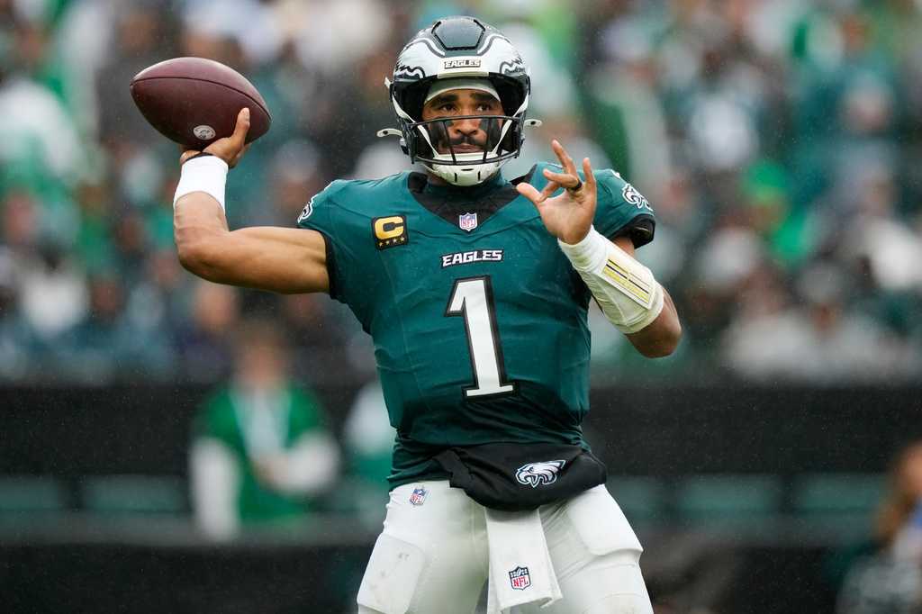 NFL defends Eagles' handling of Jalen Hurts' blood clots while union calls for an investigation — WISN 12 Sports