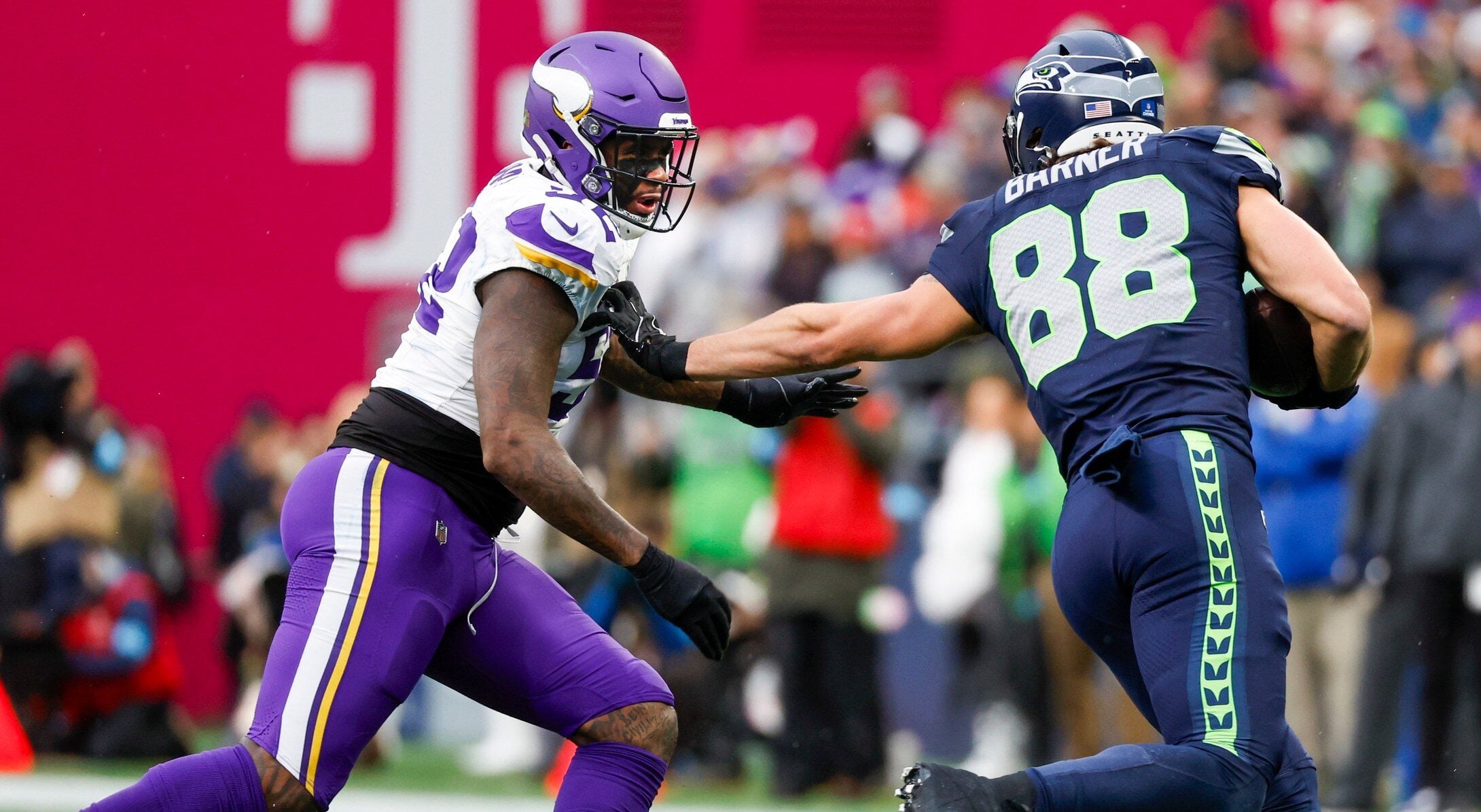 MN Vikings Bring Back Familiar Linebacker (Again) — Minnesota Sports Fan, Eagan Arts news