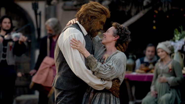 Oscar winner Olivia Colman, Emmy winner Alexander Skarsgård preview unconventional romance 'Wicker' — KARE 11 Entertainment, Eagan Arts news