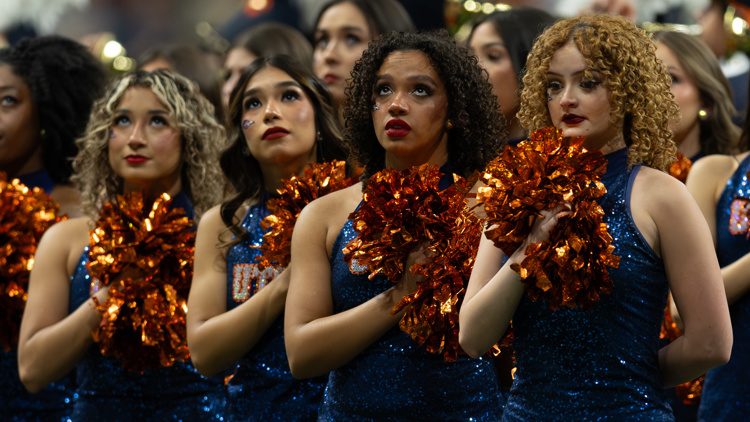 Here's what we know about the service member who fell at the UTSA football game — KHOU 11 (Houston), Eagan Sports news