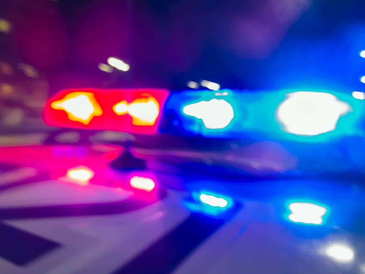 Bradenton Man Dies After SUV Crashes Into Tree In Sarasota County — Sarasota Patch, Eagan Health news