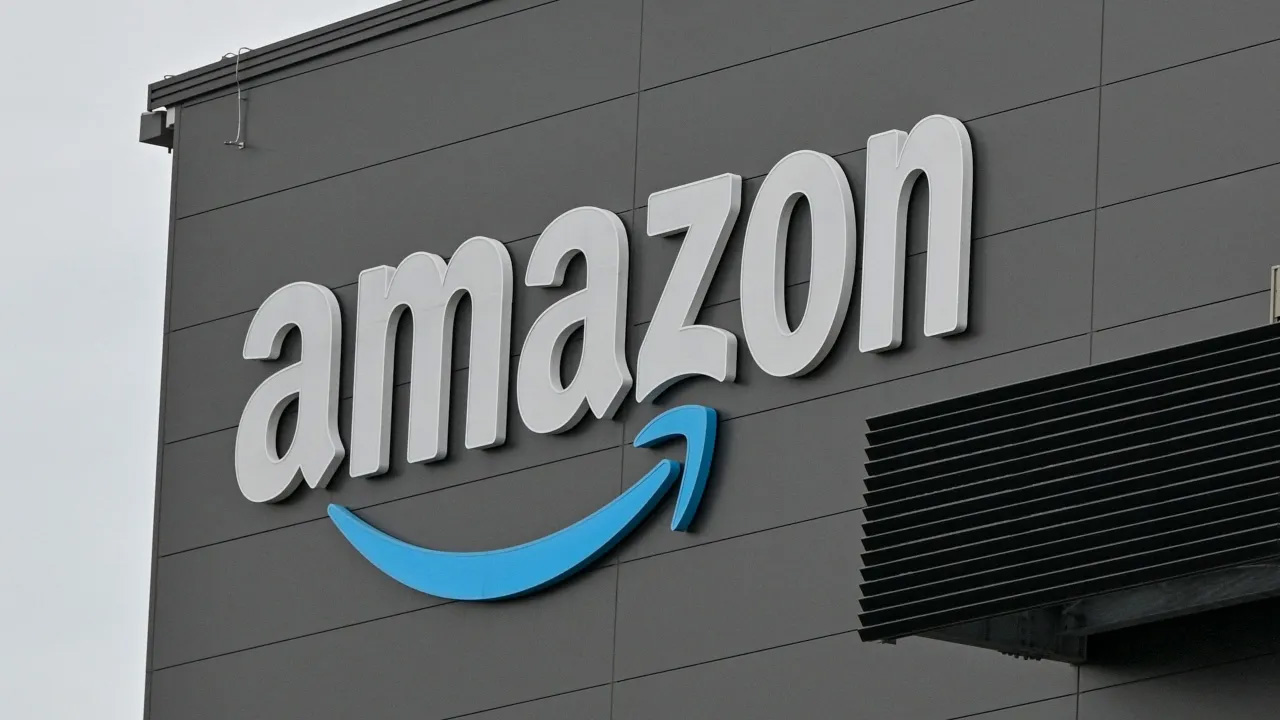 Amazon to hire more than 300,000 US workers for holiday shopping rush — FOX 9, Eagan Business news