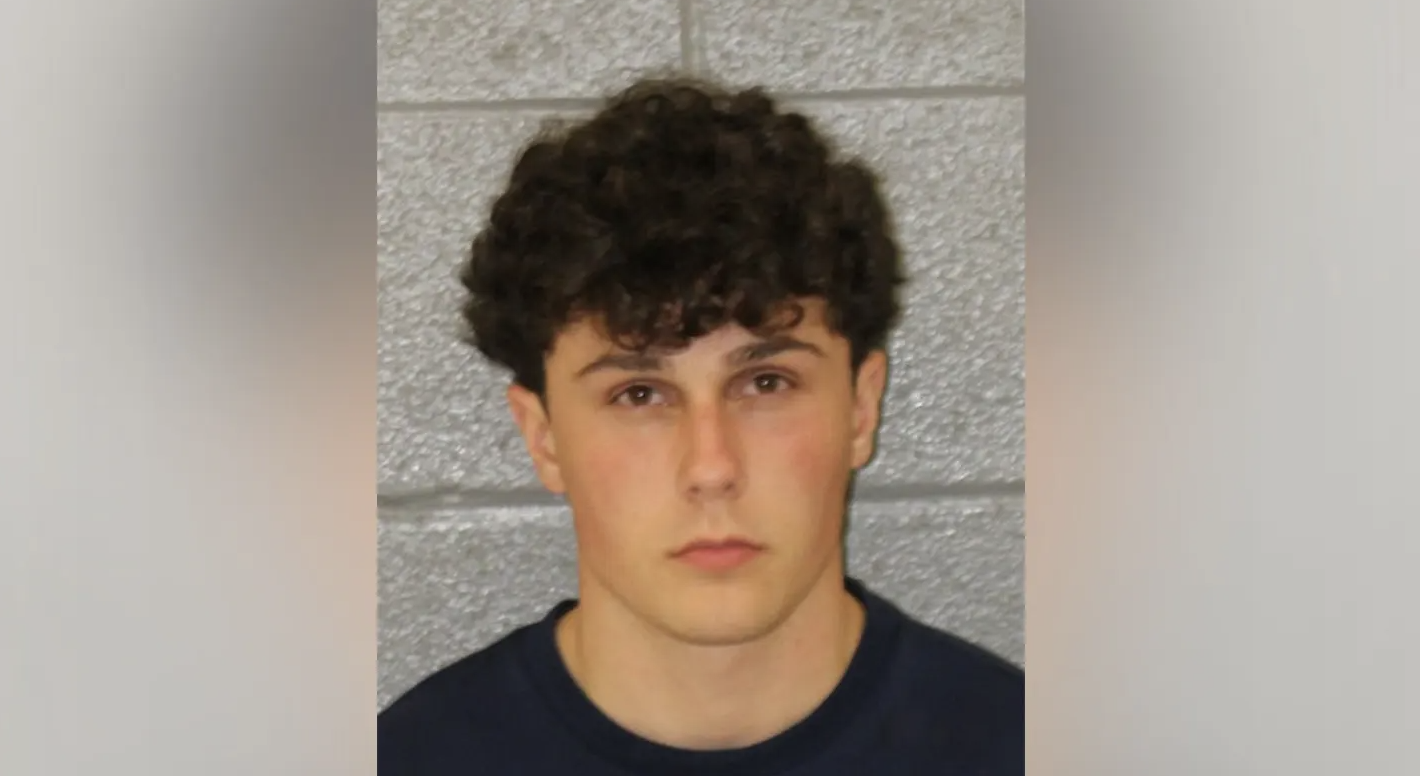 Secret sex video rocks University of North Carolina at Charlotte fraternity, 1 arrested: Police — FOX 9, Eagan Schools news